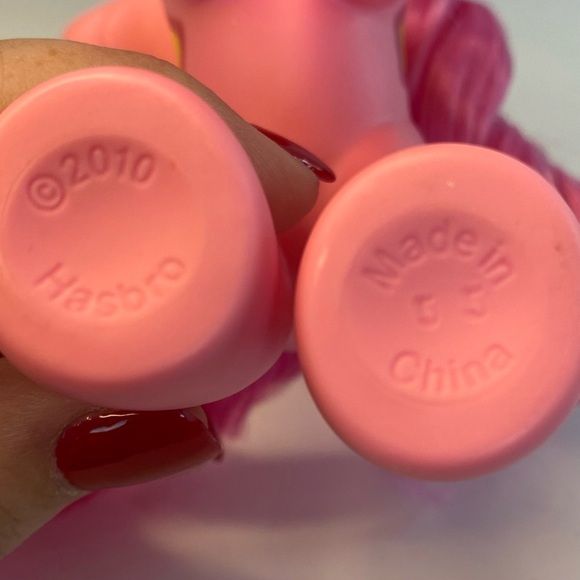 My Little Pony G4 The Wonderbolts Pinkie Pie 6" Brushable Figure 2010 - Picture 8 of 10